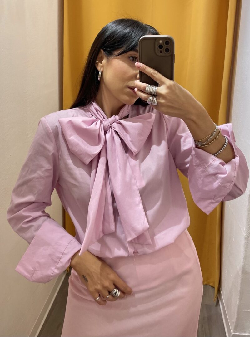 Camicia con fusciacca fiocco rosa