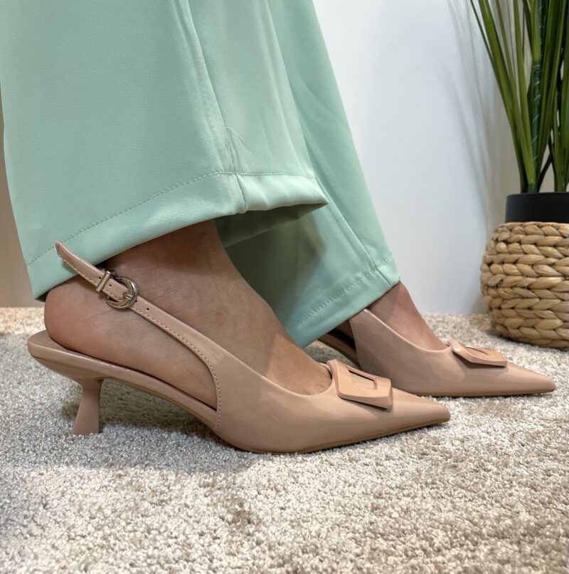 Slingback nude in vernice - immagine 4