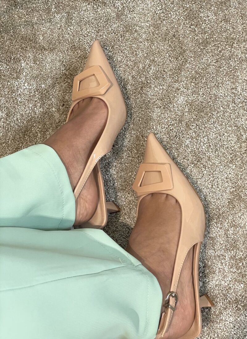 Slingback nude in vernice - immagine 2