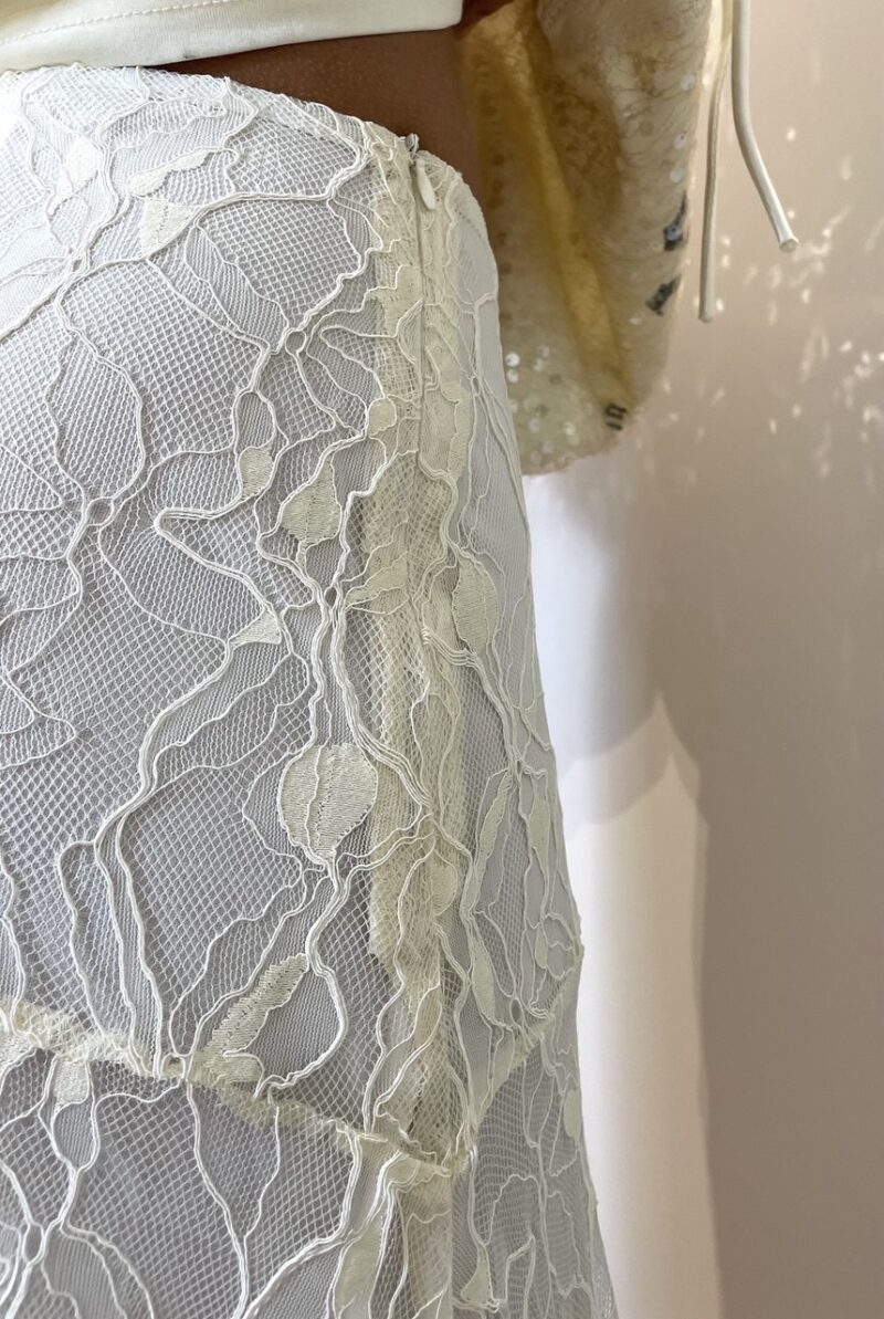Gonna in pizzo trasparente - immagine 3