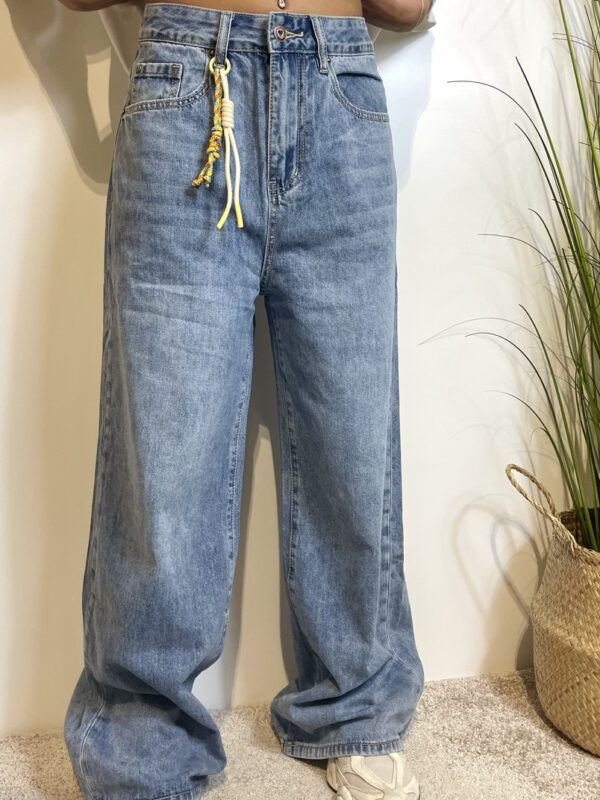 Denim palazzo con porachiavi